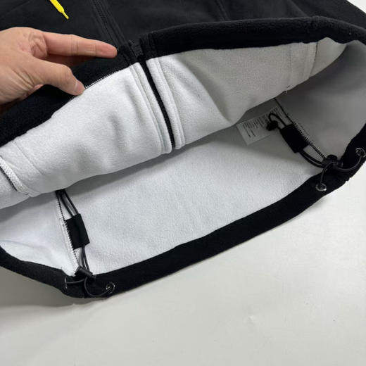 原单正品瑞典🇸🇪皇室御用，北极狐连帽外套，内里加绒。极致暖和的户外帽衫，科技面料，防风属性

黑色S-xxl 橄榄色L XL XXL 商品图3