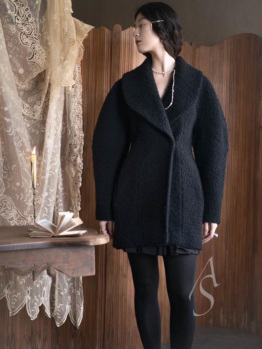 Ashlyn 黑色Aislinn羊毛雕塑长外套 商品图3