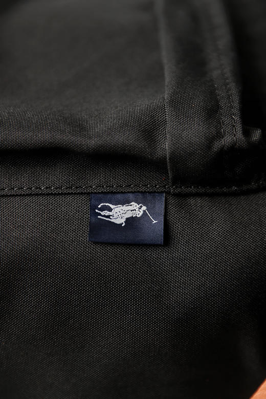 旅顺港出口，是大容量的双肩包。22L双肩带可调节小标背包E012768 商品图13