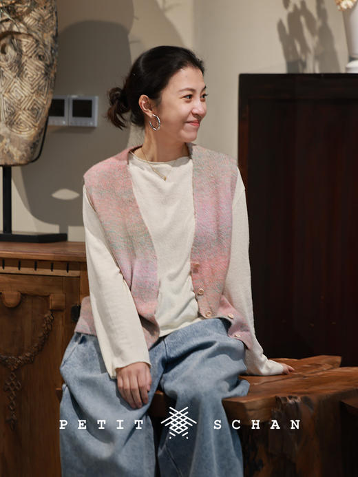 Petit Schan小闪 CLO#1033 Silken Hush 茧息 油丝桑蚕丝圆领休闲长袖T恤 商品图2