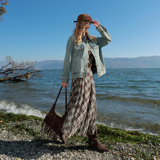 三彩2026春季新款一字领不规则格纹网纱裙无袖连衣裙A字长裙M 商品图1