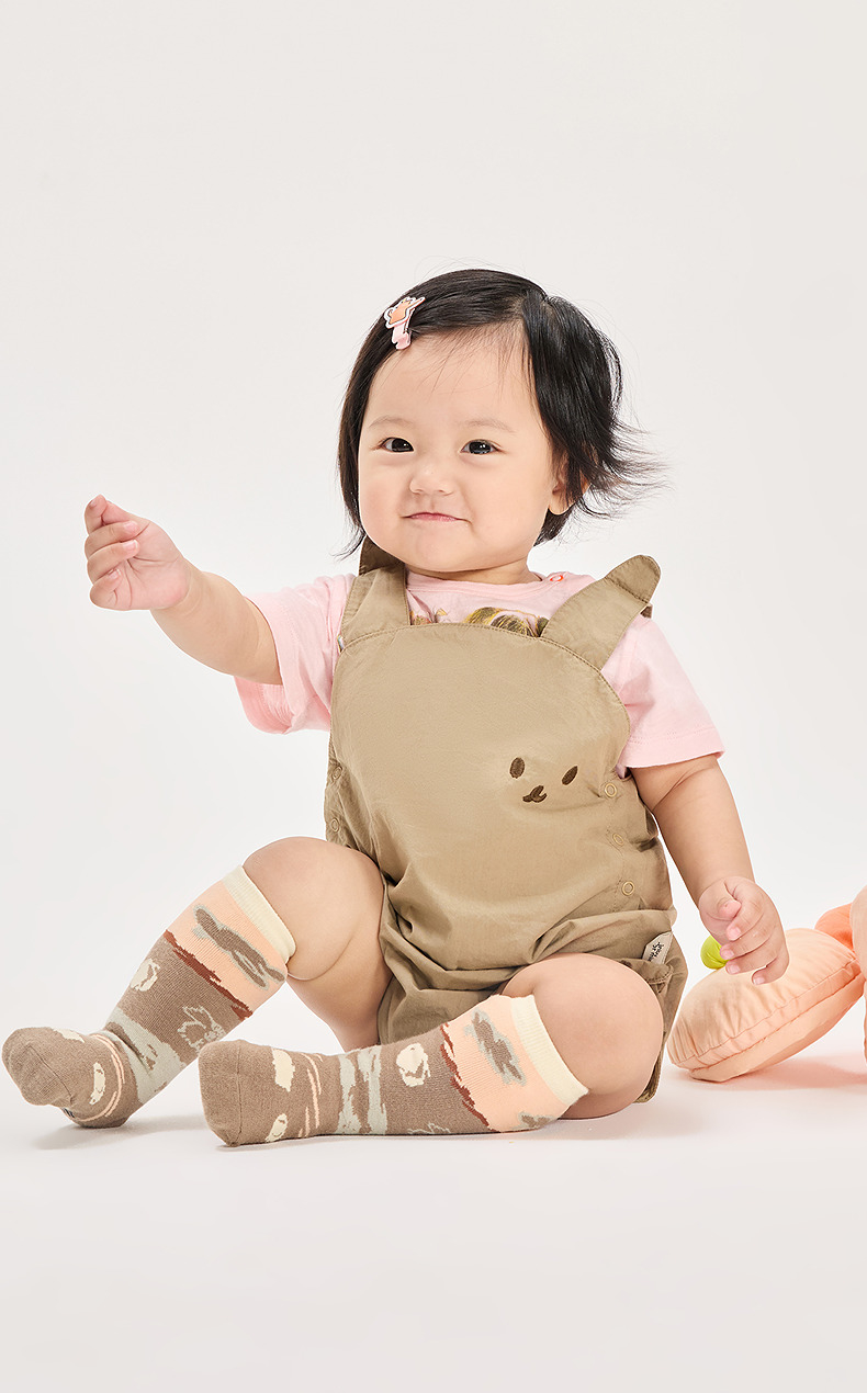 jnby   26年春款  中筒袜 XQ2N10050