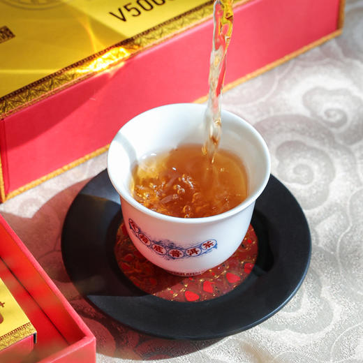 压箱底老茶 越来越好 10+ 班章普洱生茶 V5000 礼盒装 60克/6泡/盒 商品图5