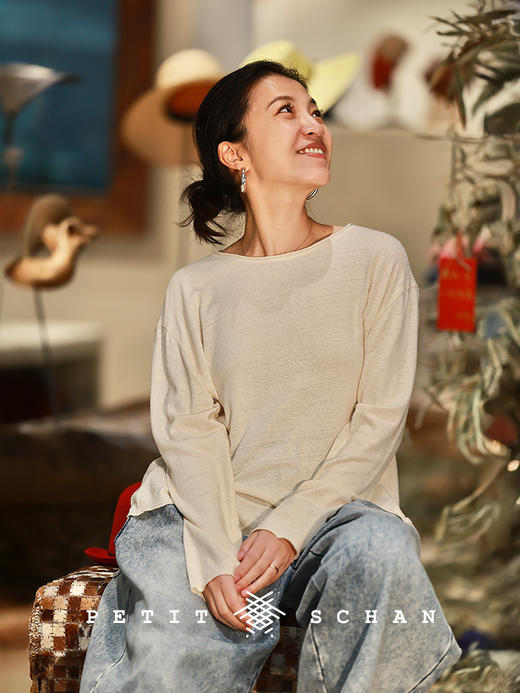 Petit Schan小闪 CLO#1033 Silken Hush 茧息 油丝桑蚕丝圆领休闲长袖T恤 商品图1