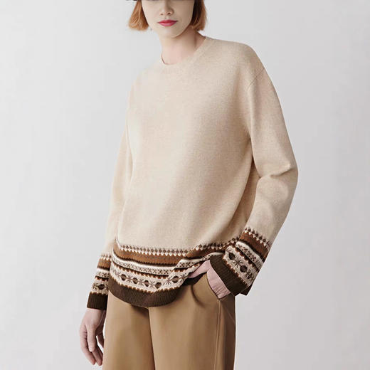 【来点不一样的】横扫！牛货来了！柜3500+！2026混纺费尔岛提花宽松圆领针织衫女款！ 商品图0