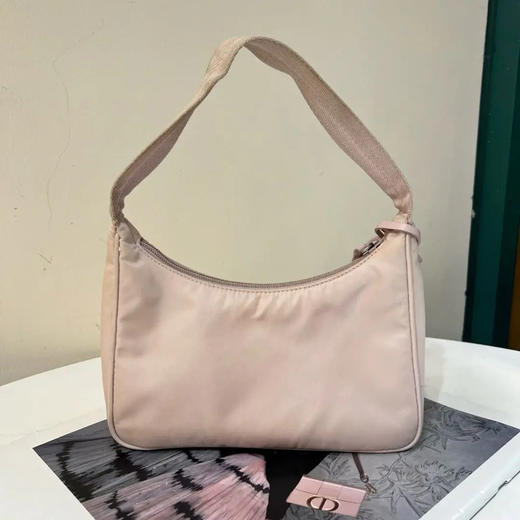 Prada 2000 淡粉色 降落伞布 腋下 hobo 单肩包 商品图1