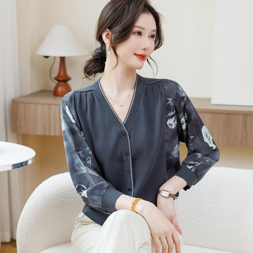 【妈妈春装印花长袖小衫】中老年洋气质针织纱袖 打底衫时尚遮肚新款  商品图0