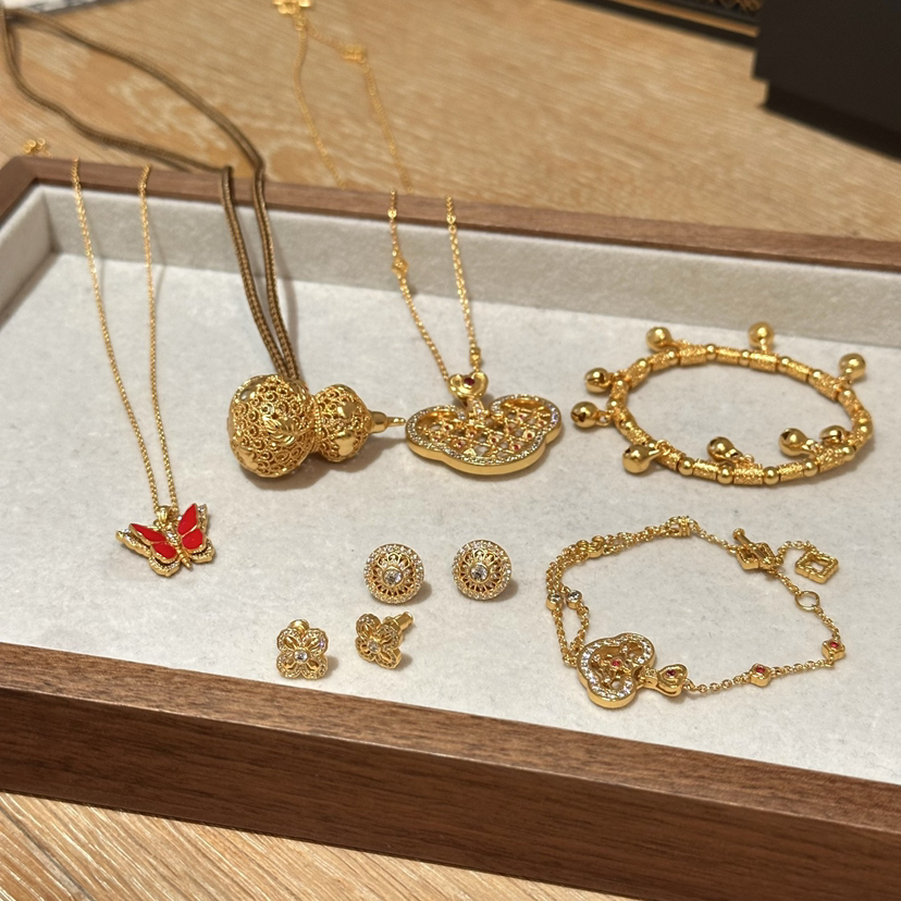 老铺同款金色饰品耳钉项链012703