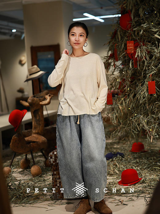 Petit Schan小闪 CLO#1033 Silken Hush 茧息 油丝桑蚕丝圆领休闲长袖T恤 商品图4