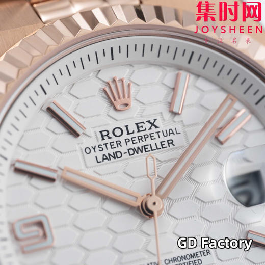 劳力士新款陆使型系列 全玫金透底 五珠带 男士腕表
搭载进口西铁城 商品图4