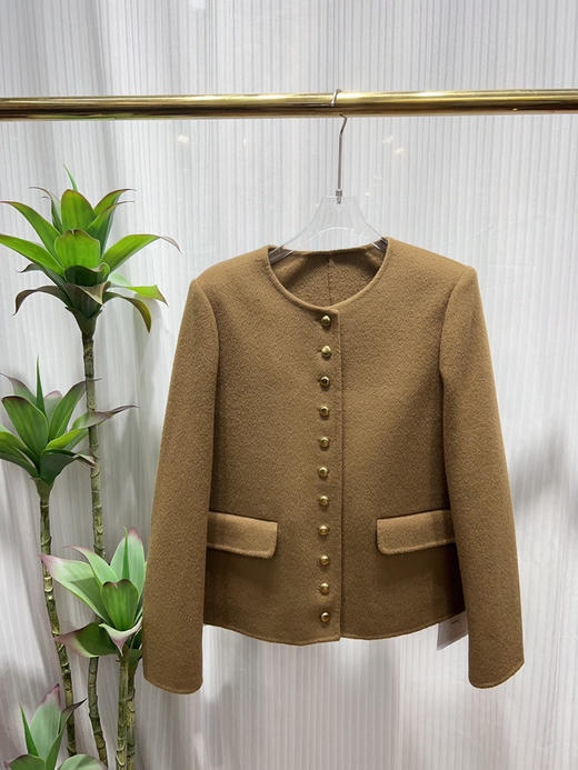 NEW IN❤️❤️❤️ 金扣羊绒羊毛外套 尺码：M.L（禁止水洗） 商品图8