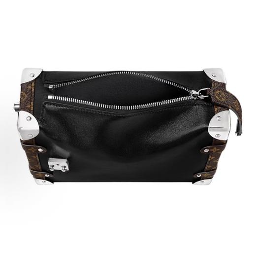 顶级免税版 VIP专柜体验 收到即官网同样 LV Trunk 黑武士 秋冬系列的“当家花旦” 精致又随性， 很显高级 低调又大方 时髦精必入! 商品图3