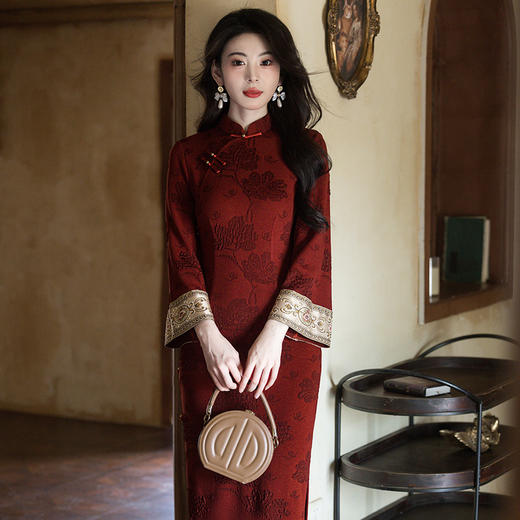 新中式酒红色复古倒大袖旗袍弹力珠光棉订婚礼服敬酒服旗袍JLM6220 商品图1