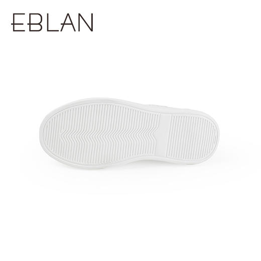 【上新】伊伴2026春季时尚编织设计休闲百搭增高小白鞋B26189560 商品图3