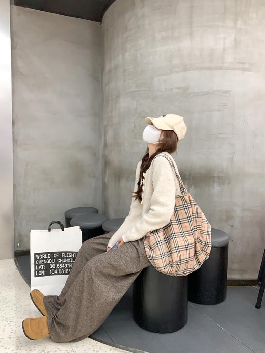 <曾小咸推荐>2.3现货秒杀 ！微信超特价！韩系牛角扣毛衣开衫 日常169.99 立减80 秒杀89.99！！休闲裤 秒杀79.99！！ 商品图6