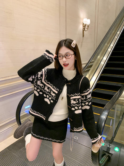 <曾小咸推荐>2.4现货秒杀 ！微信超特价！撞色提花毛衣外套 日常189.99 立减 100 秒杀89.99！！半裙 日常129.99 立减70 秒杀59.99！！ 商品图12