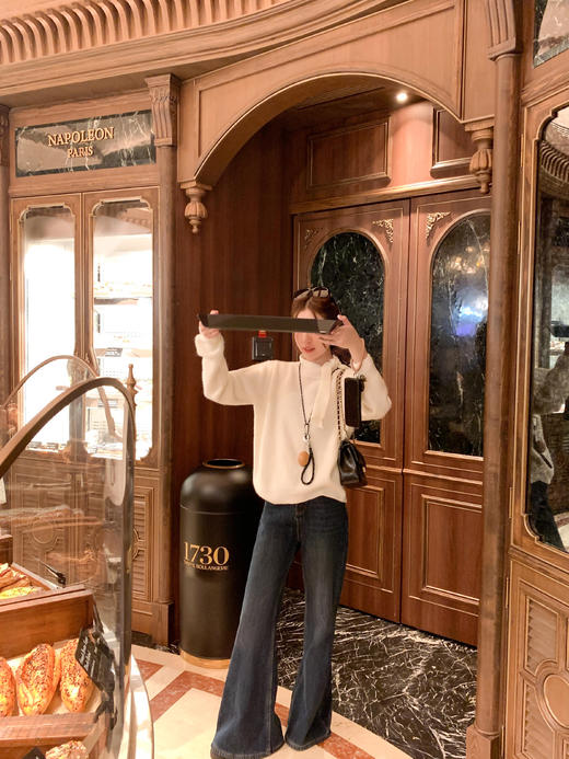 <曾小咸推荐>2.4现货秒杀 ！微信超特价！2色韩系加绒微喇牛仔裤 日常229.99 立减130 秒杀99.99！！米白色毛衣秒杀89.99！ 商品图13