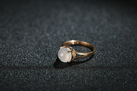 金镶玉露——18k金钻石翡翠戒指 商品图1