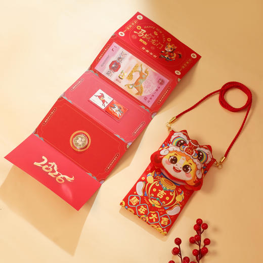 【春节2.11下午2点-2.23停发】新年爆卖中！马年大红包，含小马挂件+马年纪念钞&币+马年生肖邮票，超长折页红包，还有可爱喜庆可肩背立体包包，喜气洋洋过新年【72h发货】 商品图6