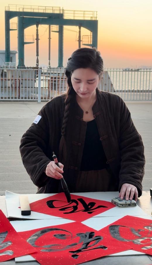 【新春送福】东东方方一白老师亲写新春马运对联每晚20点随机赠送18幅，支持定制，全国邮费6元截止2月8号 商品图3