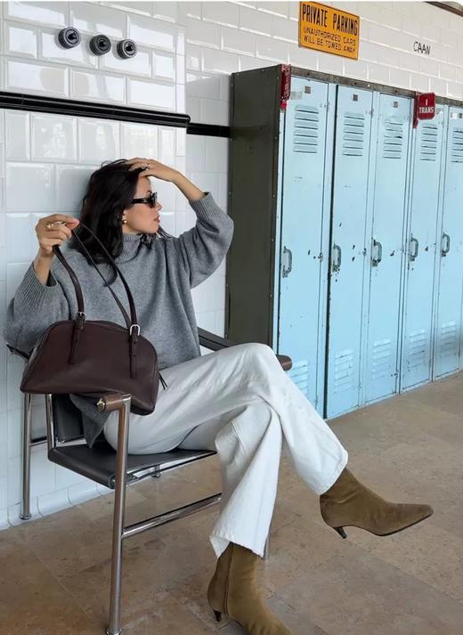 一店d 年后发 裘真悠悠保龄球包来安排啦董洁这款直播间真的卖疯了！！奚梦瑶也背过这款 经典保龄球廓形 商品图12