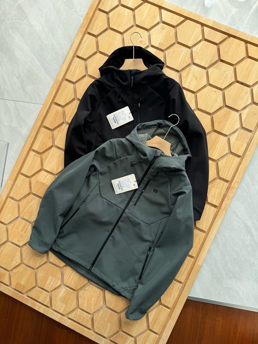 【年终福利】原价258 可隆软壳夹克防泼水上衣户外休闲衣男防风徒步外套！[特价宝贝不售后介意慎拍】 商品图0