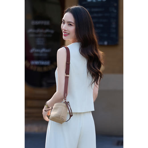 单穿/内搭/叠穿全能马甲 一件承包四季穿搭 立体修身剪裁 米思阳2026春季新款知性外套女5851 商品图3