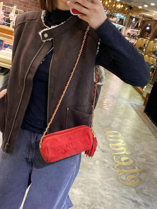 CHANEL 中古 红金 流苏 麂皮 斜挎 圆筒包 商品图2