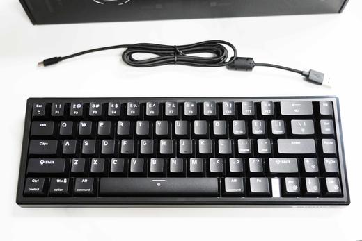 机械革命 魂磁轴键盘GK68 有线RGB灯光自研驱动办公游戏通用 商品图0