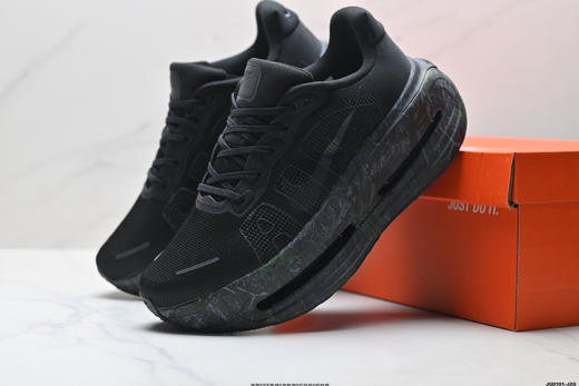 耐克NIKE VOMERO PREMIUM减震防滑低帮跑步鞋IO7325-001男女鞋 商品图5