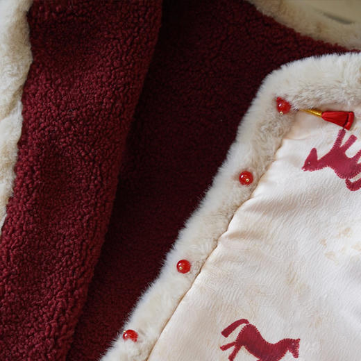 新中式双面穿小马外套/马甲 ，爆火“骐骥红”与新中式碰撞，甜贵优雅，太美了！【3-7天发货，周末顺延】【G】 商品图8