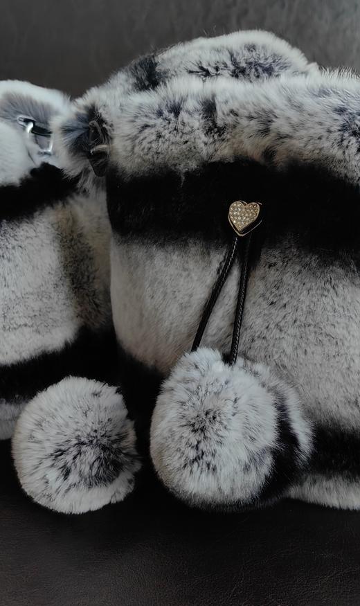 真皮草进口獭兔毛龙猫钱袋包单肩斜挎手提均可 商品图4