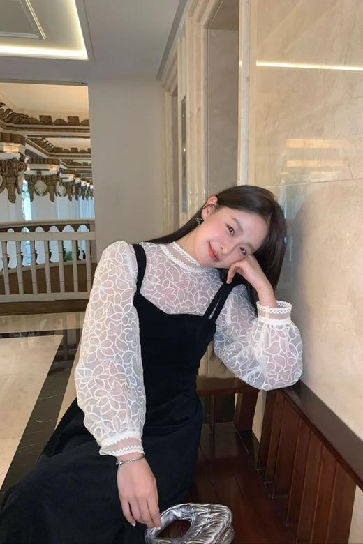 Stay2Weeks 赫本风气质双肩带丝绒A字连衣裙 21924 商品图2