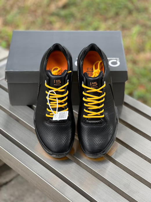 外贸原单 贸易公司渠道 ecco爱步15周年纪念版户外运动休闲防滑减震轻便抓地跑步鞋BIOM健步 800334
39,40,41,44 商品图8