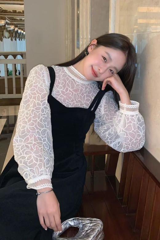 Stay2Weeks 立体花朵性感透视蕾丝上衣 21929 商品图1