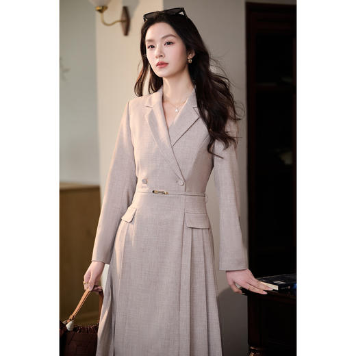 【赠定制腰带】燕麦肌理感西装裙 设计感百褶拼接 刚柔并济 低调颜色自带高级滤镜  米思阳2026春季新款通勤ol风西装连衣裙百褶收腰A字裙0016 商品图1