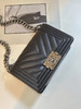 CHANEL leboy 小号 V纹 黑银 荔枝纹牛皮 链条包 商品缩略图1