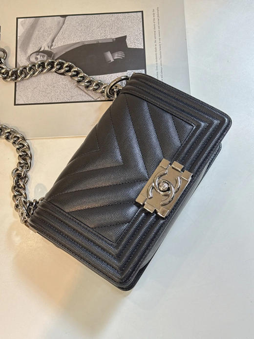 CHANEL leboy 小号 V纹 黑银 荔枝纹牛皮 链条包 商品图1