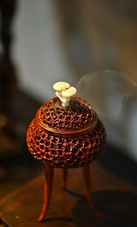 【小叶紫檀观云三足香炉】猛犸灵芝纯手工雕刻 | 大梦香堂
