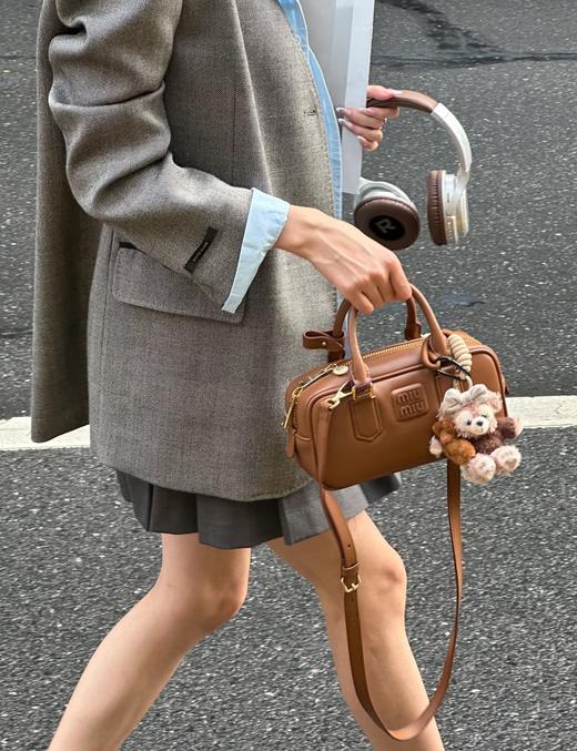 Miu家一包难求保龄球纯皮单肩斜挎包 商品图8