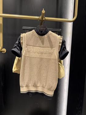 St家新款春夏女士薄款针织背心来啦！渠道高品质❗️圆领正肩，修身的剪裁！上身简洁利落！修身显瘦！！！单穿搭防晒打底衫都能极大的提升品质感！