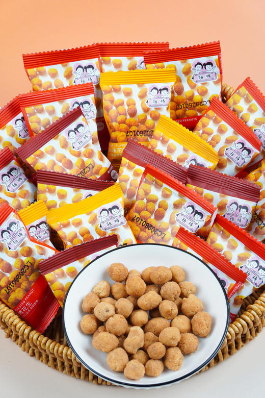 【多味花生】‼️💰19.9抢60包‼️一包才三毛💰 油脂香混着红皮花生本味🥜金黄酥脆💥🤤✅烧烤🔥香辣🌶️蟹黄🦀三重口味！薄脆外壳裹满秘制粉料 商品图6