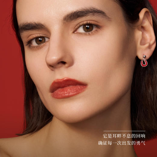 Neverfar 跃马逐光系列跃马逐光红玛瑙马蹄耳环小号 商品图3