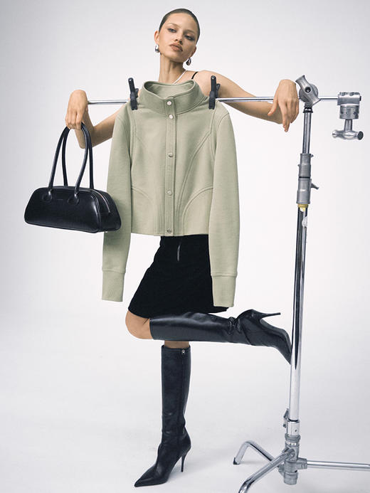 TR她热 不费力时髦 豆绿灰色都市感复古立领修身显瘦薄绒夹克外套 商品图3