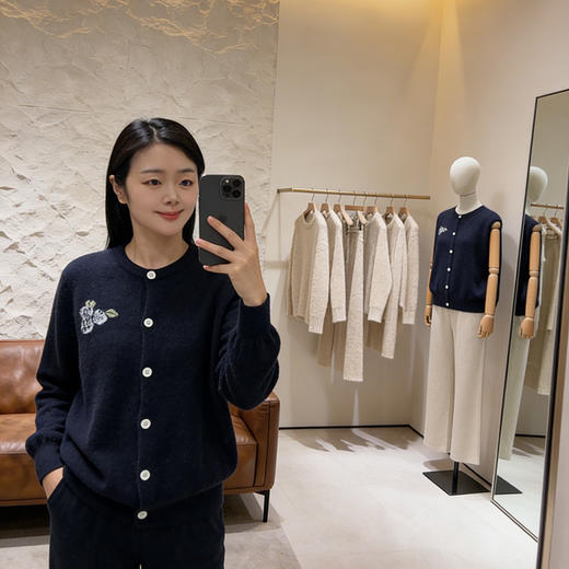 S·Y·C【E家蓝莓】100纯山羊绒圆领开衫外套毛衣女CYR240198 商品图3