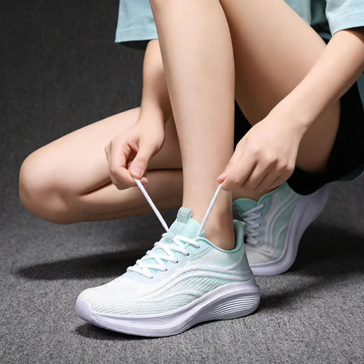 【59.9元2双】运动鞋女士新款时尚韩版潮流飞织透气防滑轻便跑步鞋36-40 商品图7