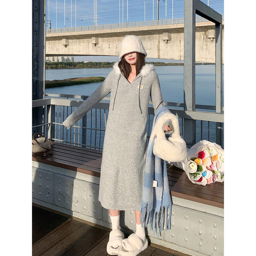 <曾小咸推荐>2.9现货秒杀 ！微信超特价！毛边连帽针织连衣裙 日常219.99 立减120 秒杀99.99！！ 毛呢外套 秒杀179.99！ 商品图4