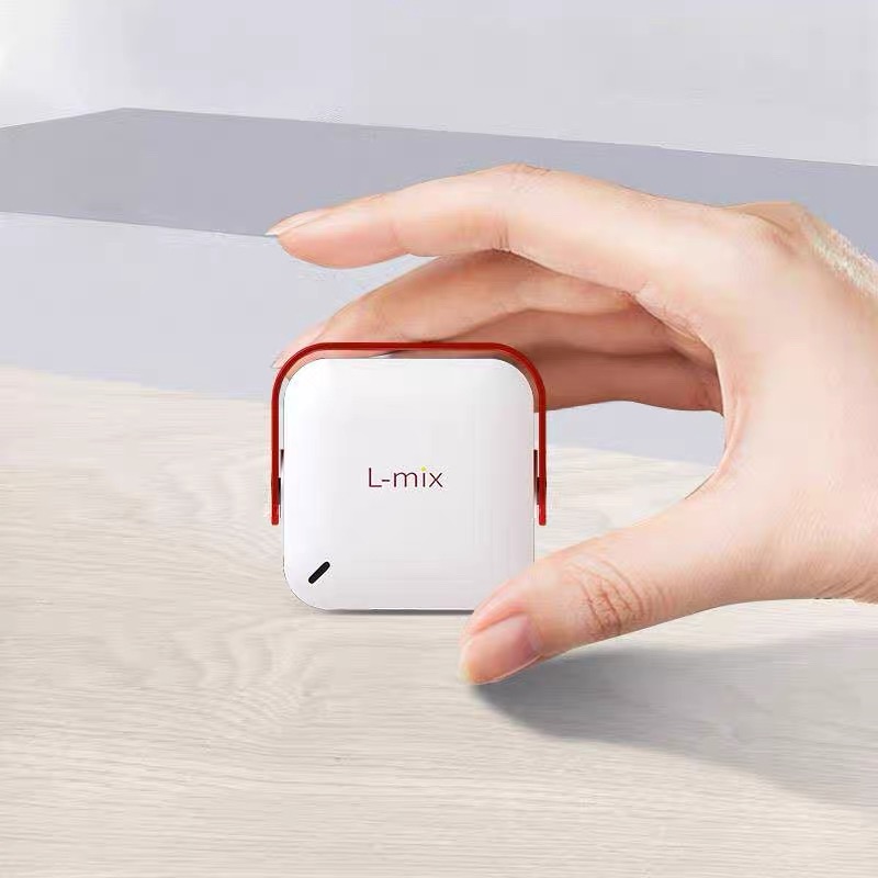 热卖中！！L-MIX智能微型投影仪 迷你便携 口袋中的家庭影院