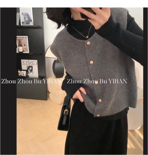 法式复古小金扣圆领针织马甲 宽松韩系百搭温柔显瘦秋冬叠穿毛衣 商品图3