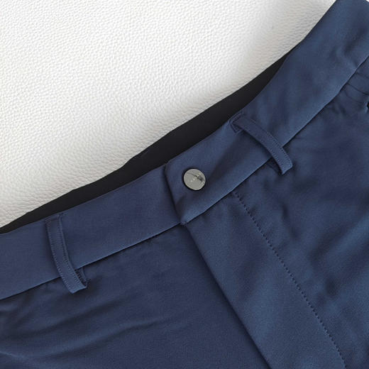 原单正品 KAILAS凯乐石裤秋冬软壳加绒休闲户外登山徒步长裤。四面弹 防水防风面料，内里加绒 手感柔软细腻，腰围带弹力 小直筒版型，商务通勤日常随意穿！
尺码：S～XXL 商品图2